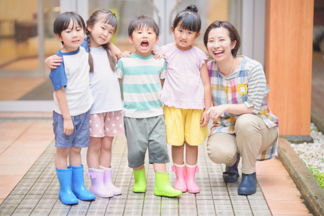 子育て支援員|無資格OK|転職サイト厳選比較5選【2025年2月版】